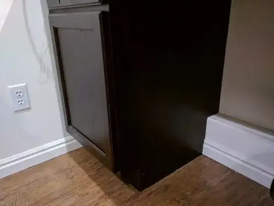 Cabinet with notched back