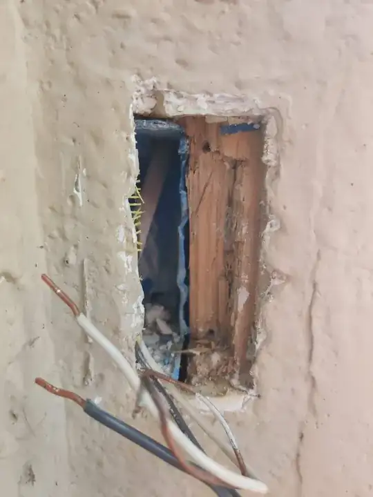 outlet enclosure