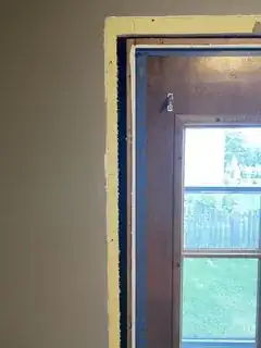 upper door, latch side