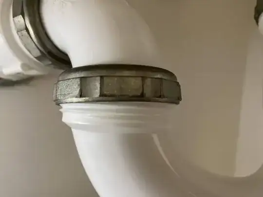 Another closeup of thread