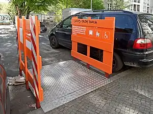 Transportüberweg der Müllabfuhr (Beispiel)