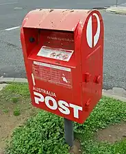 Australia, operator:  Australia_Post Standard Australia Post road-side post box.