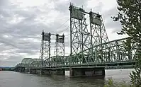 Vertical-lift Interstate Bridge, Portland (Oregon), USA