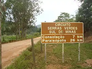 An unpaved road between Cambuí and Consolação in Minas Gerais, Brazil.  Since it connects two towns, and is part of the general-purpose road network, highway=track is not appropriate.